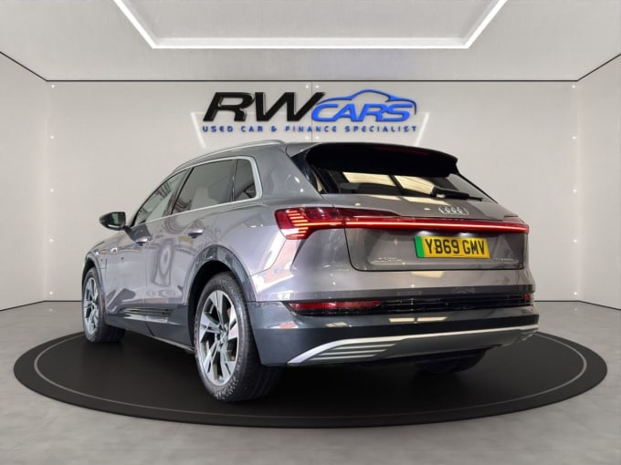 2025 Audi E-tron