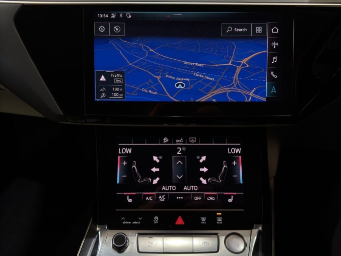 2025 Audi E-tron