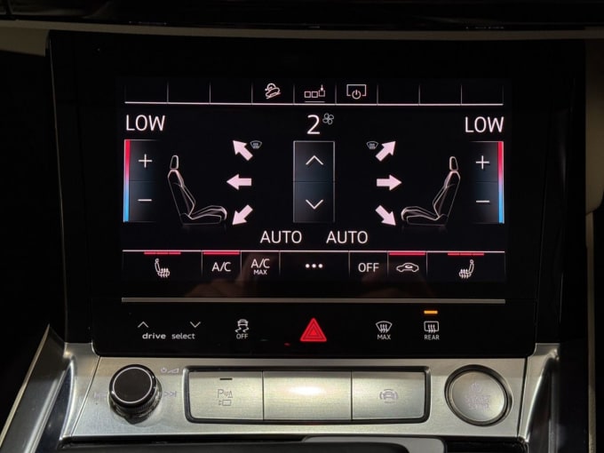 2025 Audi E-tron