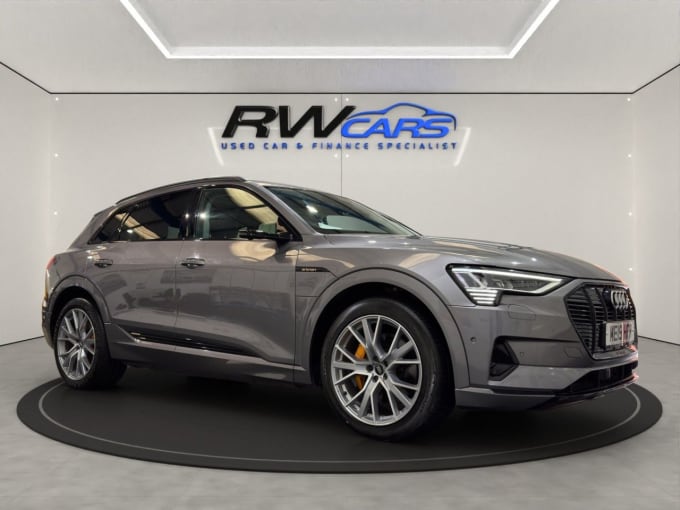 2025 Audi E-tron