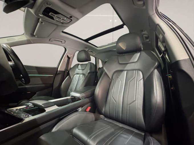 2025 Audi E-tron