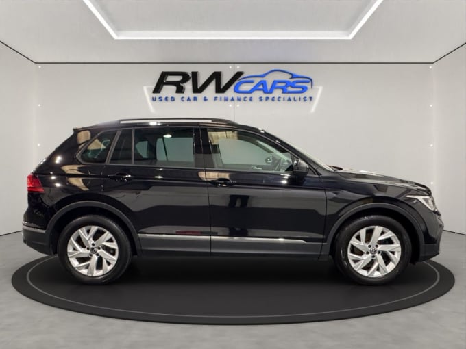 2025 Volkswagen Tiguan