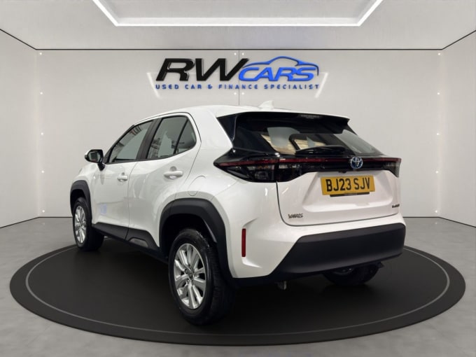 2025 Toyota Yaris Cross