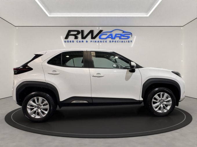 2025 Toyota Yaris Cross