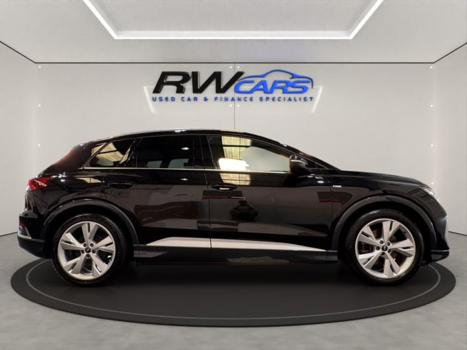 2025 Audi Q4 E-tron