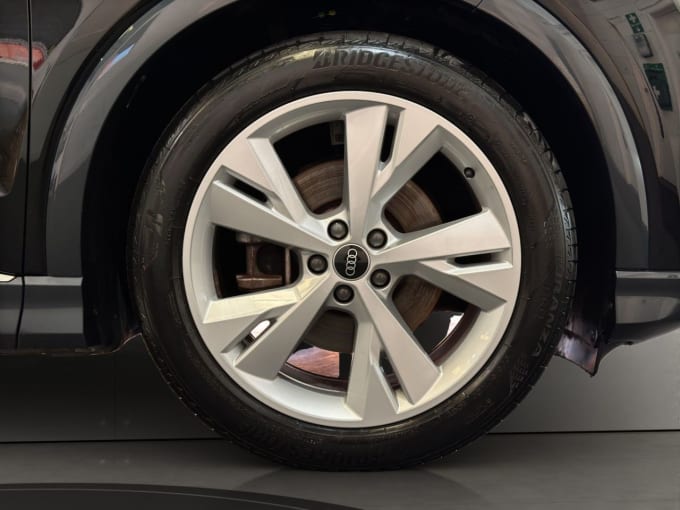 2025 Audi Q4 E-tron