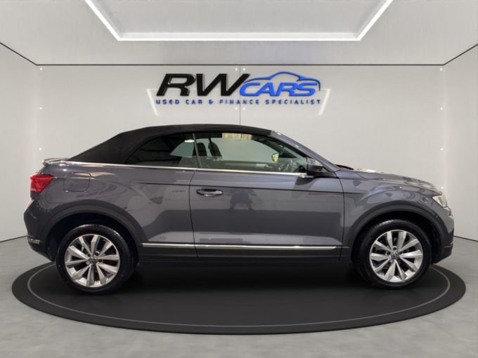 2025 Volkswagen T-roc