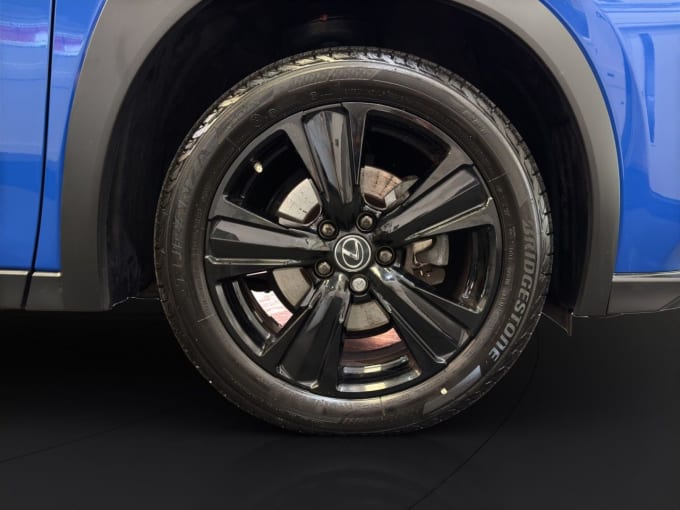2025 Lexus Ux