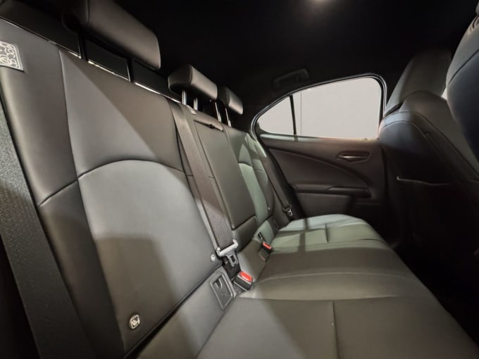 2025 Lexus Ux