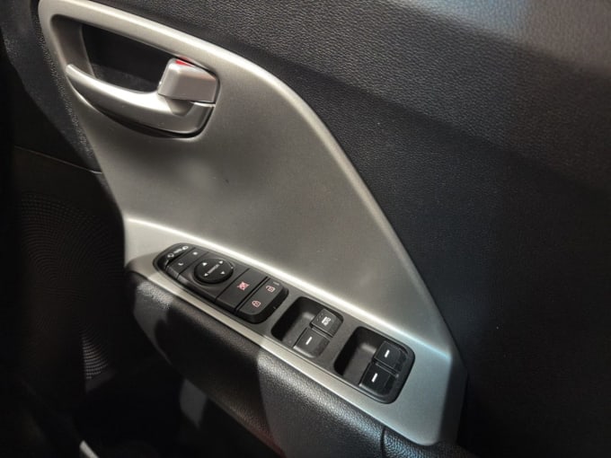 2025 Kia Niro