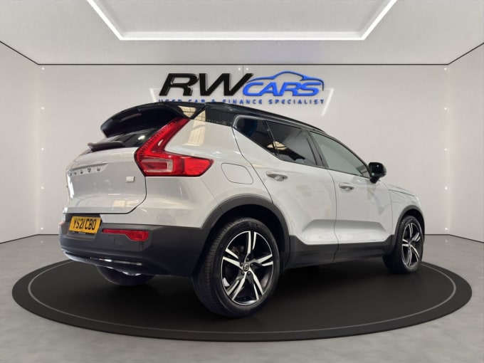 2025 Volvo Xc40