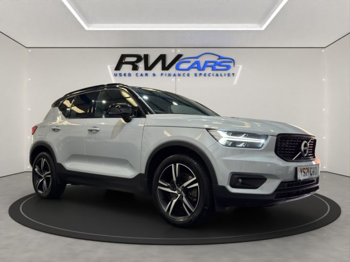 2025 Volvo Xc40