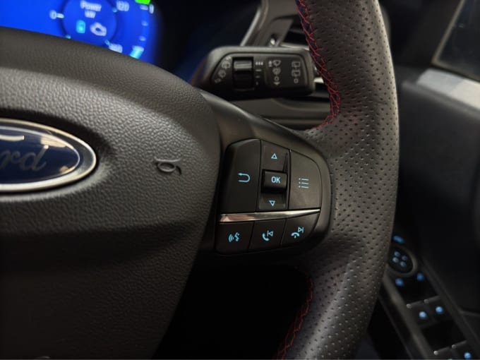 2025 Ford Kuga