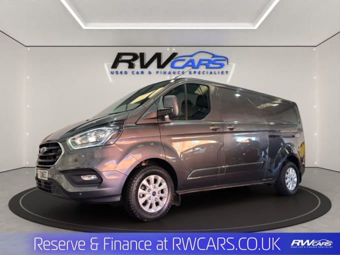 2025 Ford Transit Custom