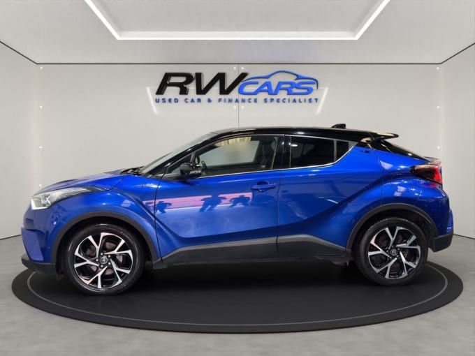 2025 Toyota C-hr