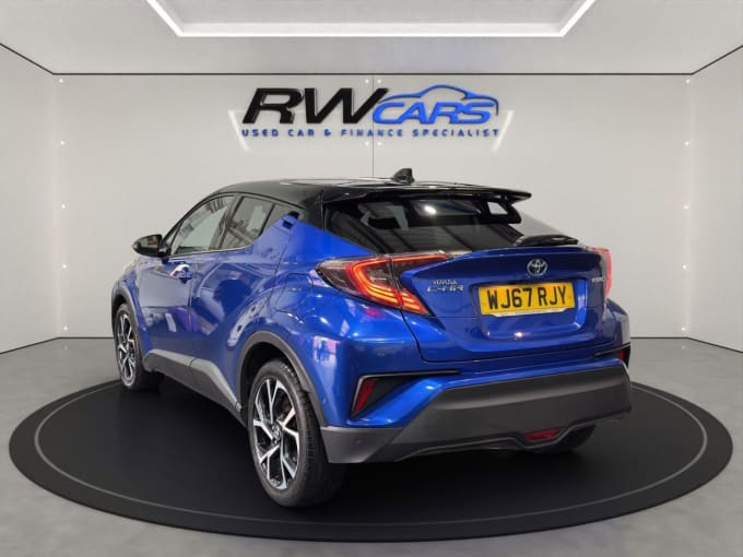 2025 Toyota C-hr