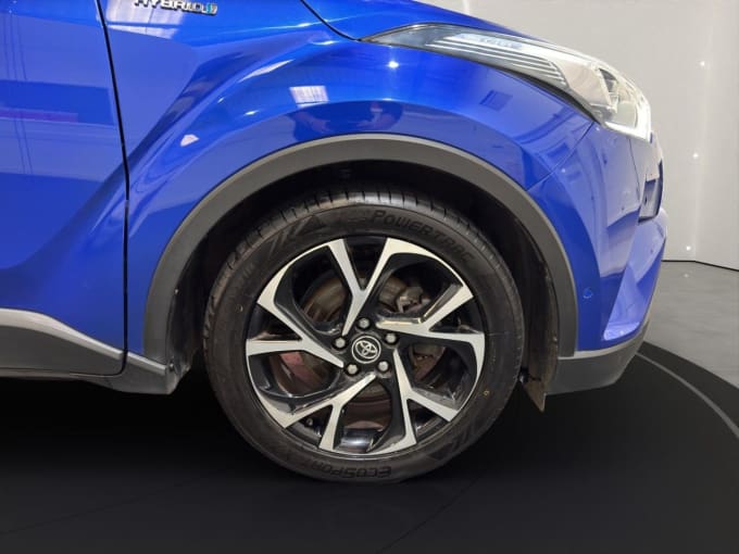 2025 Toyota C-hr