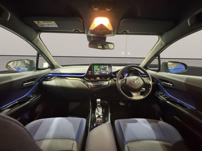 2025 Toyota C-hr