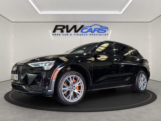 2025 Audi E-tron