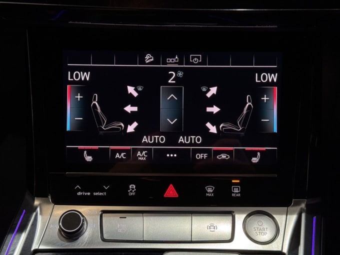 2025 Audi E-tron