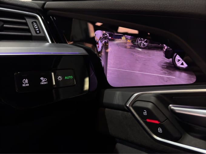 2025 Audi E-tron