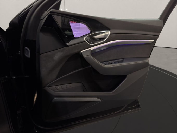 2025 Audi E-tron