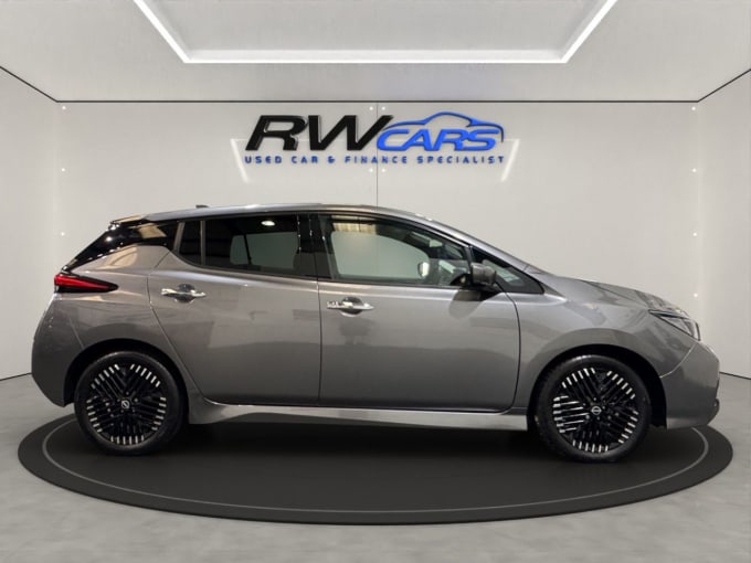 2025 Nissan Leaf