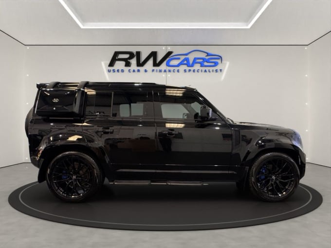 2025 Land Rover Defender