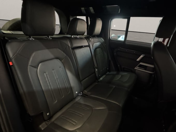 2025 Land Rover Defender