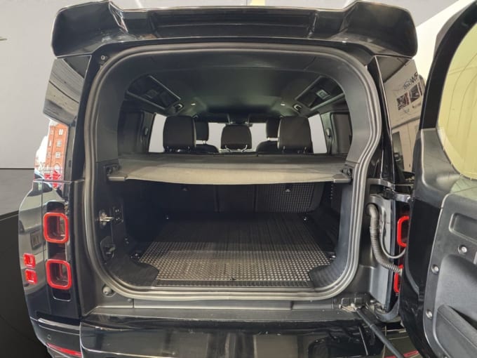 2025 Land Rover Defender