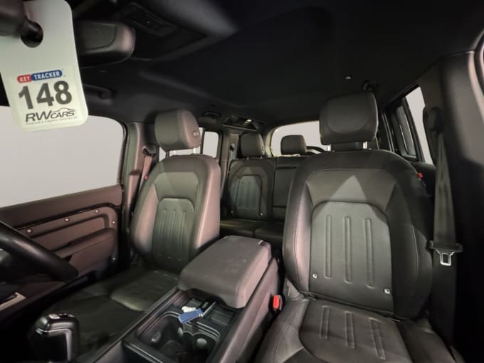 2025 Land Rover Defender