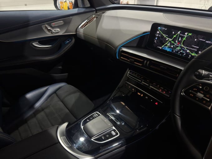2025 Mercedes-benz Eqc
