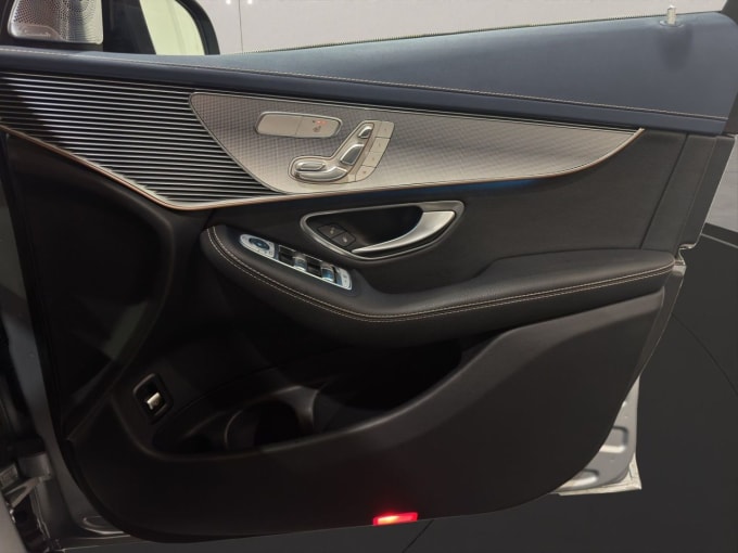 2025 Mercedes-benz Eqc