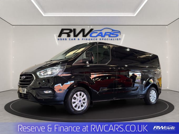 2025 Ford Transit Custom