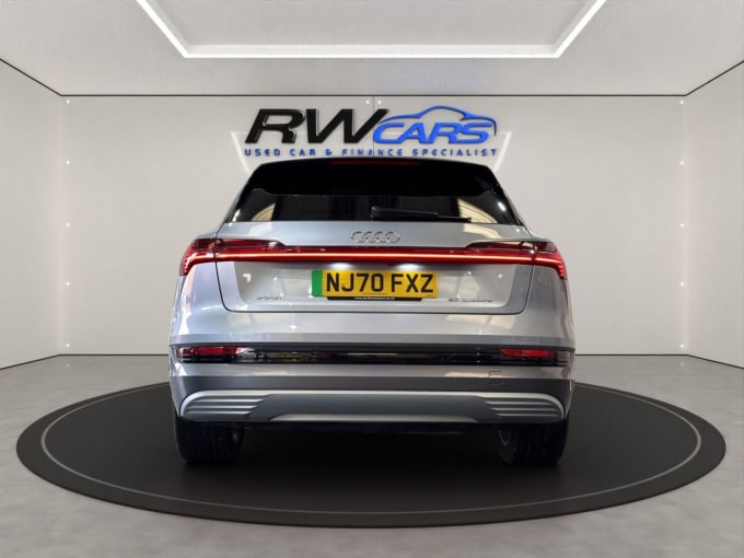 2025 Audi E-tron