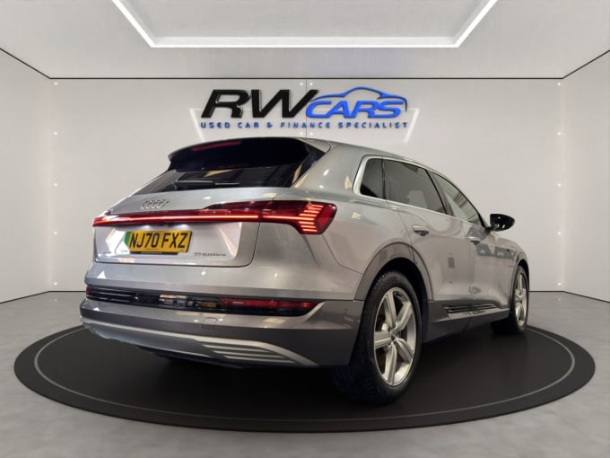 2025 Audi E-tron