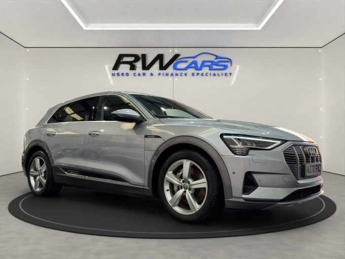 2025 Audi E-tron