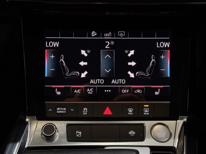 2025 Audi E-tron