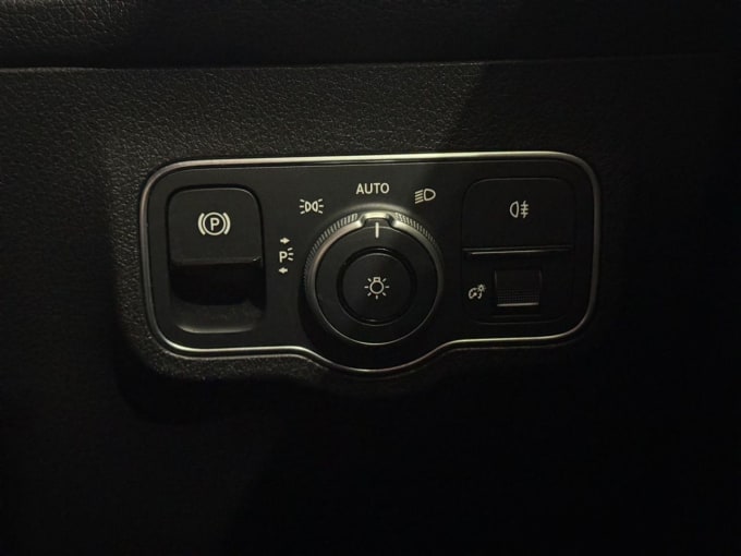 2025 Mercedes-benz Eqb