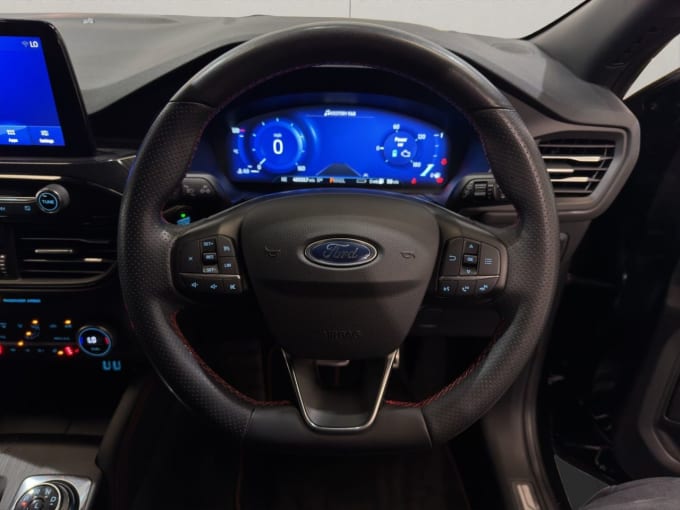 2025 Ford Kuga