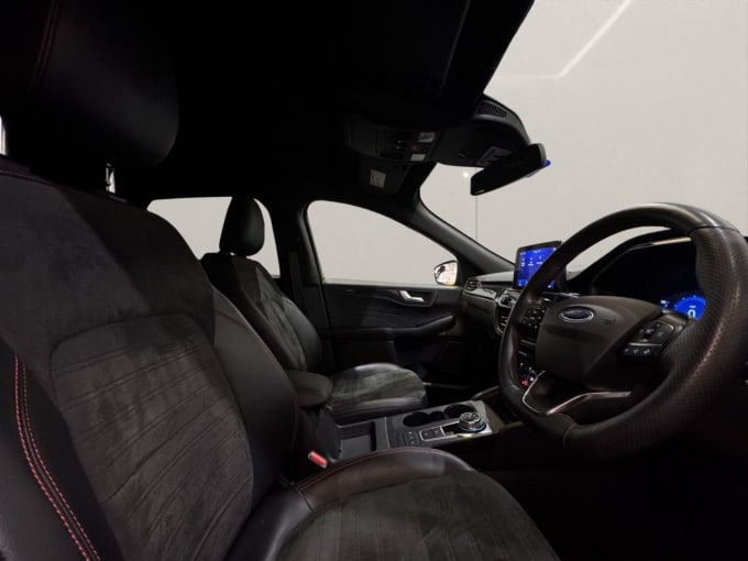 2025 Ford Kuga