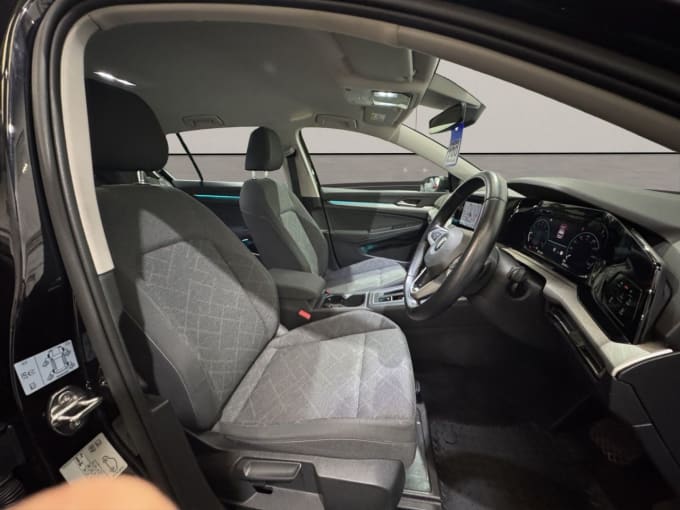2025 Volkswagen Golf