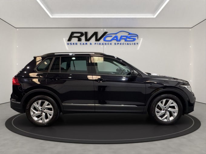 2025 Volkswagen Tiguan