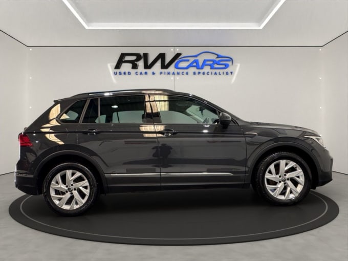2025 Volkswagen Tiguan