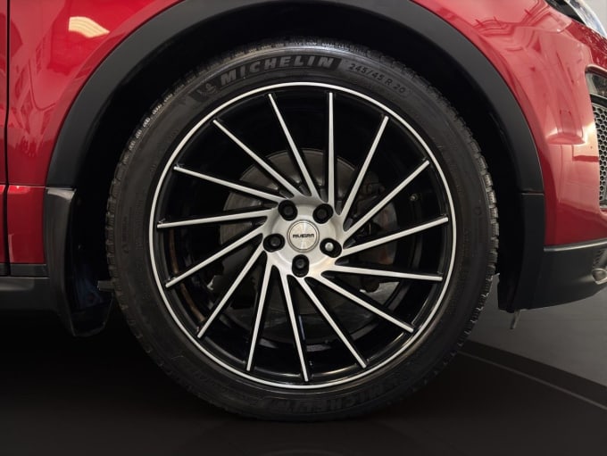 2025 Land Rover Range Rover Evoque