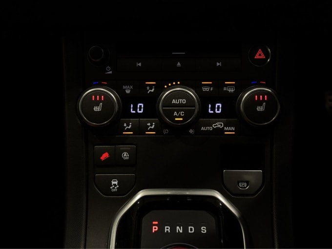 2025 Land Rover Range Rover Evoque