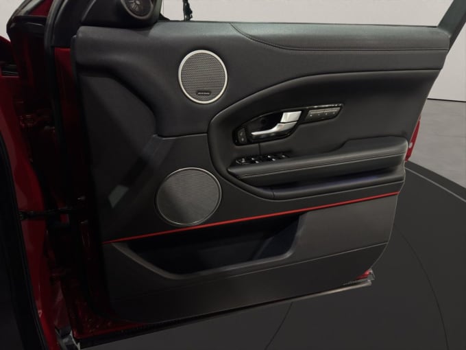 2025 Land Rover Range Rover Evoque