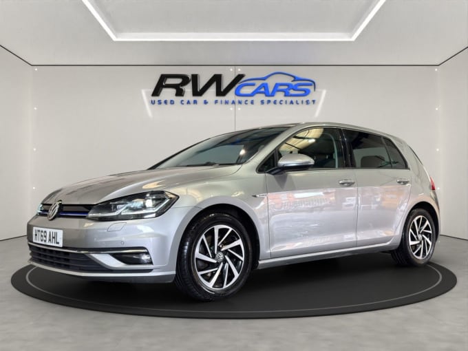 2025 Volkswagen Golf