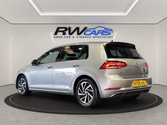 2025 Volkswagen Golf