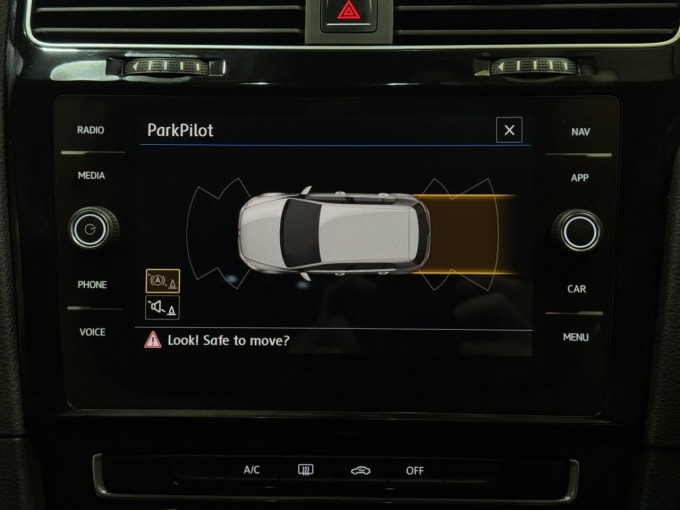 2025 Volkswagen Golf